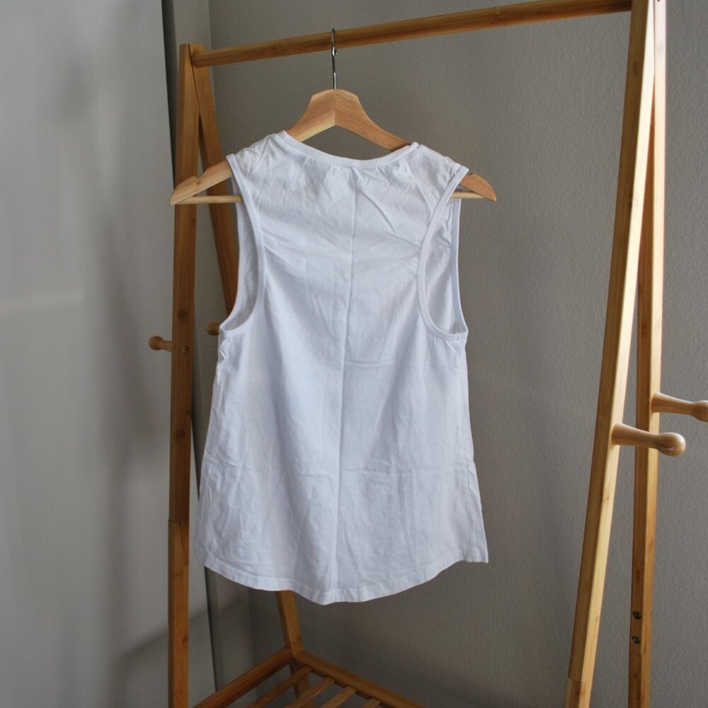 RUN RUN RUN muscle tank - Picture 2 of 4